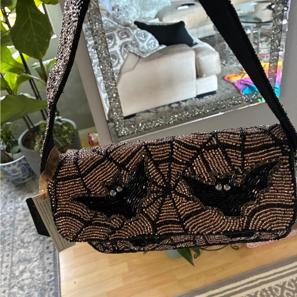 Beaded Bat Design Shoulder Bag View 3